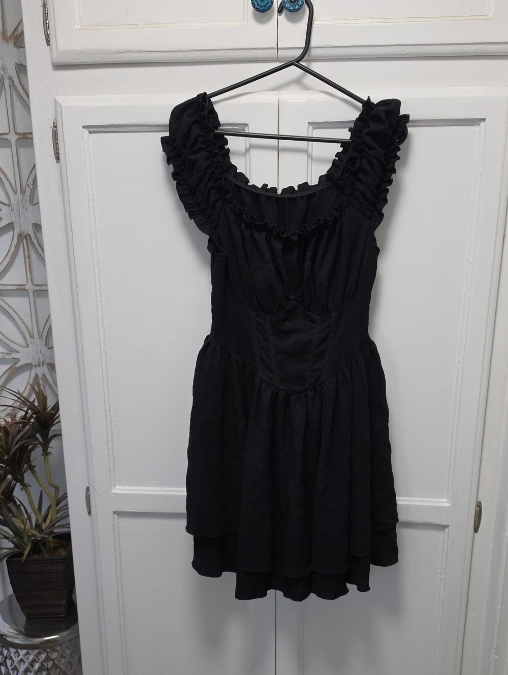 Women’s Shein Curve Black Ruffle-Trim Sleeveless Dress